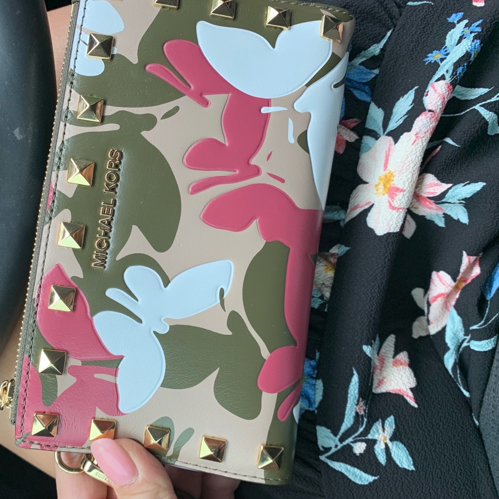 MK wristlet